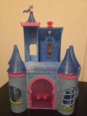 MagiClip Princess Cinderella Fairytale Castle